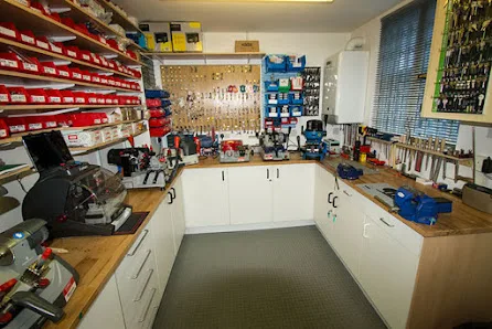 CAR KEY CUTTING AND CODING LOCKSMITHS - photo 1