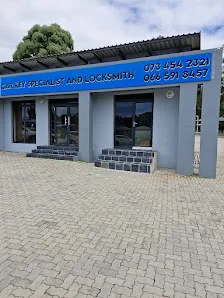 Car Key Specialists and Locksmiths - photo 1
