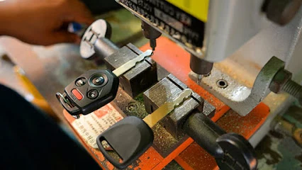 Minister Auto Tech thumbnail